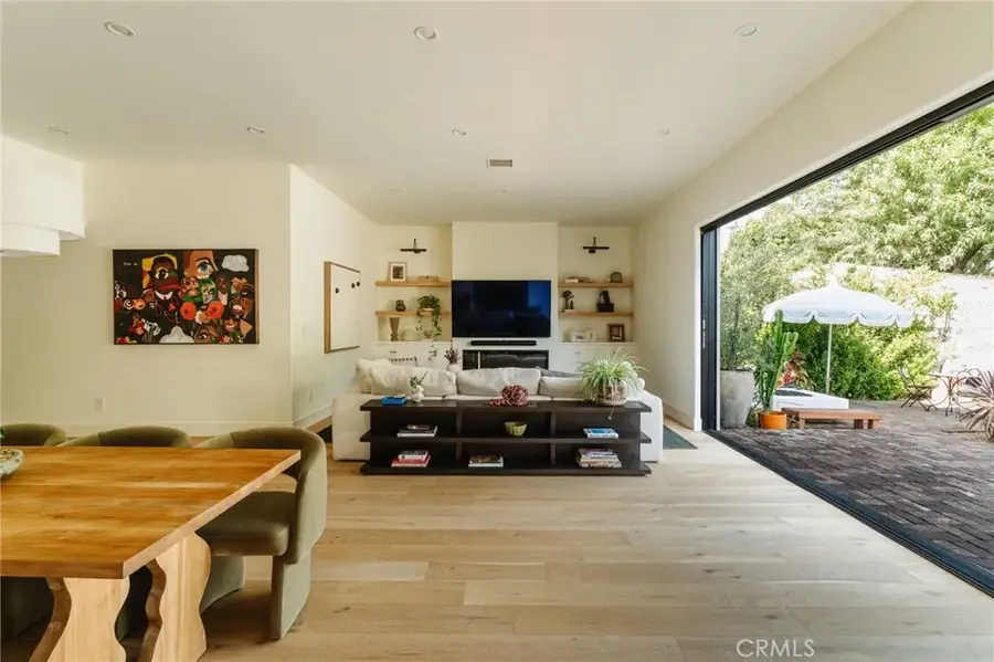 4620 Morse Avenue, Sherman Oaks, CA 91423 - Image #2