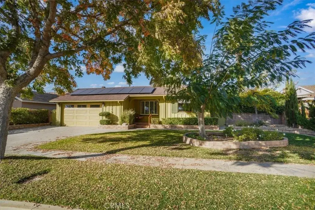 719 W Avenue J10, Lancaster, CA 93534 - Image #1