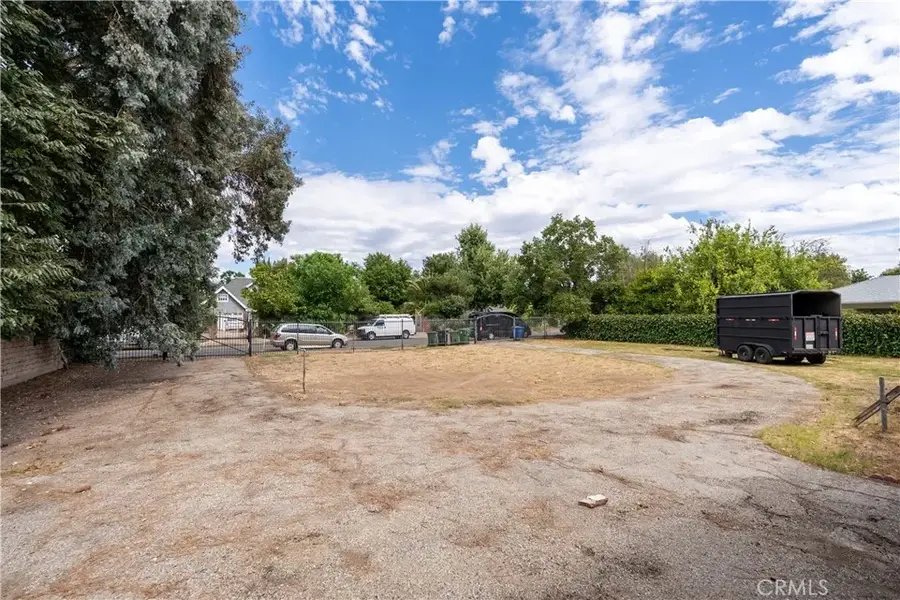 17320 Gresham, Northridge, CA 91325 - Image #2