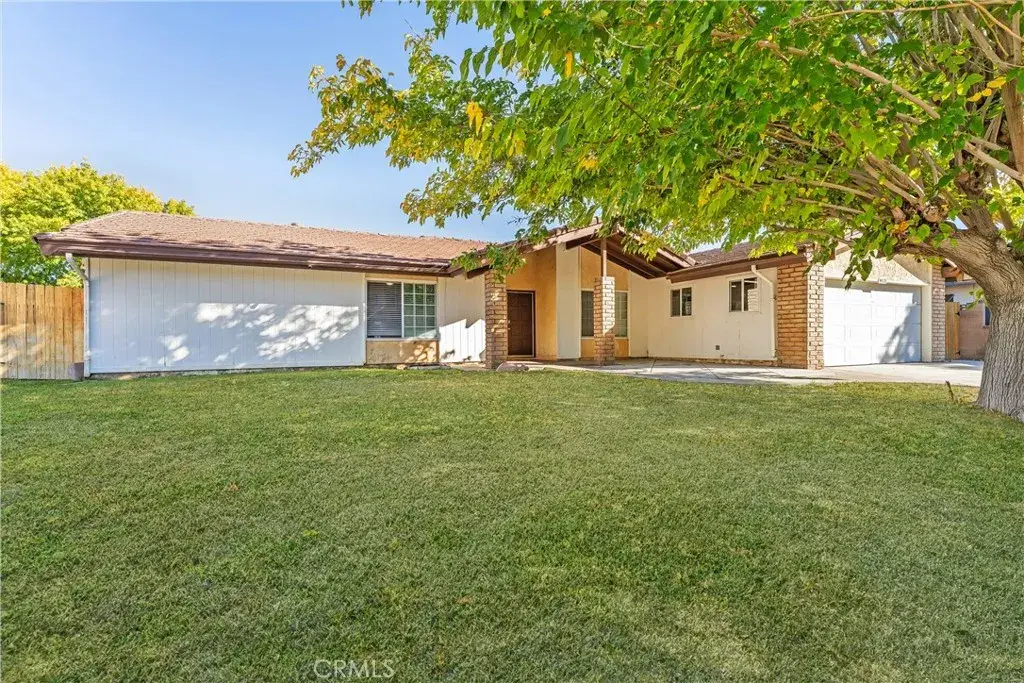 44170 Halcom, Lancaster, CA 93536 - Image #1