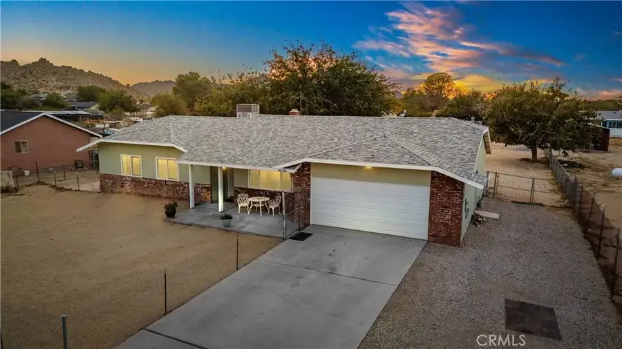 40305 174th Street East, Lake Los Angeles, CA 93591 - Image #2