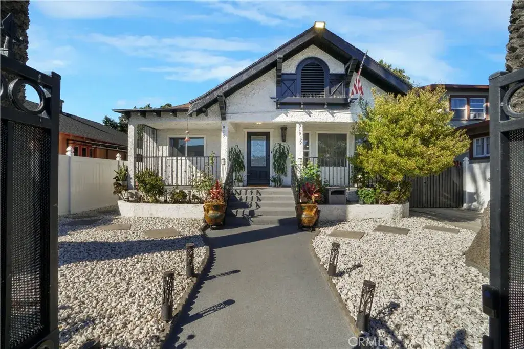 919 W 49th, Los Angeles, CA 90037 - Image #1