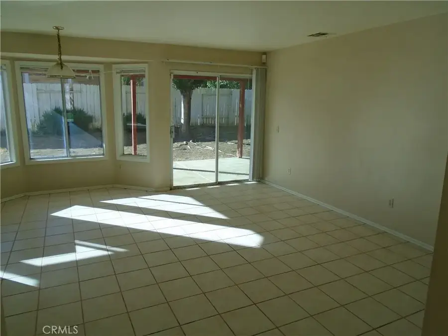 37739 Cardiff, Palmdale, CA 93550 - Image #2