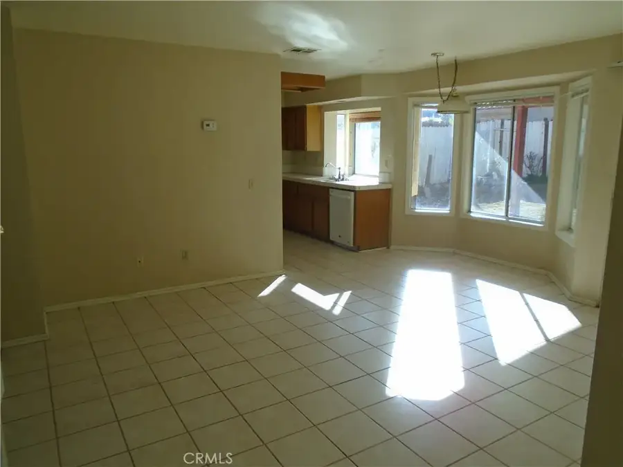 37739 Cardiff, Palmdale, CA 93550 - Image #3