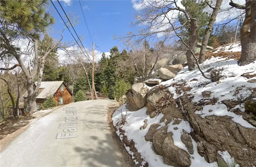 33355 Falling Leaf Dr, Green Valley Lake, CA 92341 - Image #3