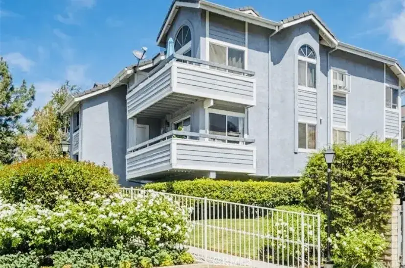 26972 Flo #305, Canyon Country, CA 91351 - Image #2