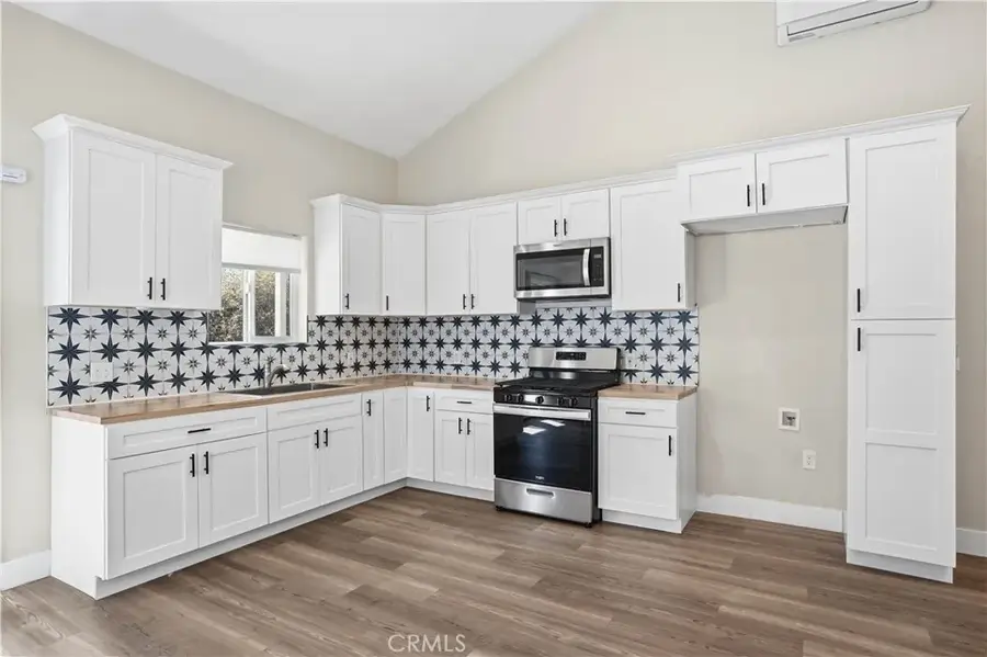 35483 Acacia, Yucaipa, CA 92399 - Image #2