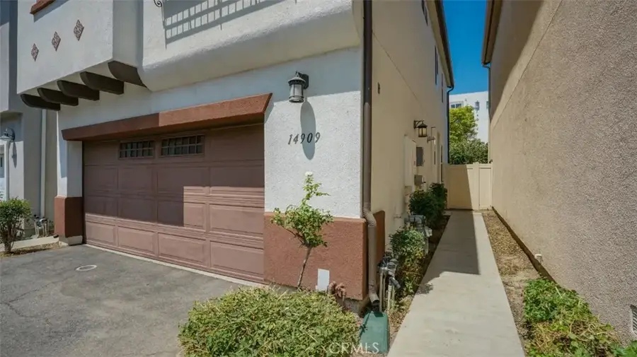 14909 Navarre Way, Sylmar, CA 91342 - Image #3