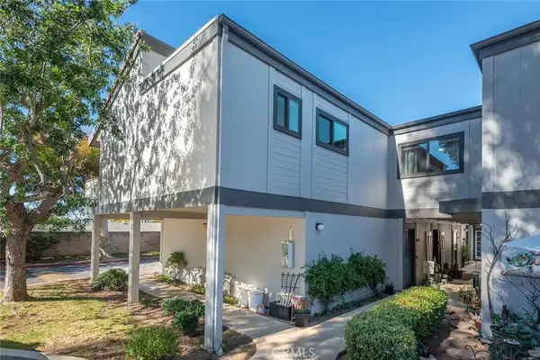 6458 Twin Circle Lane 3, Simi Valley, CA 93063