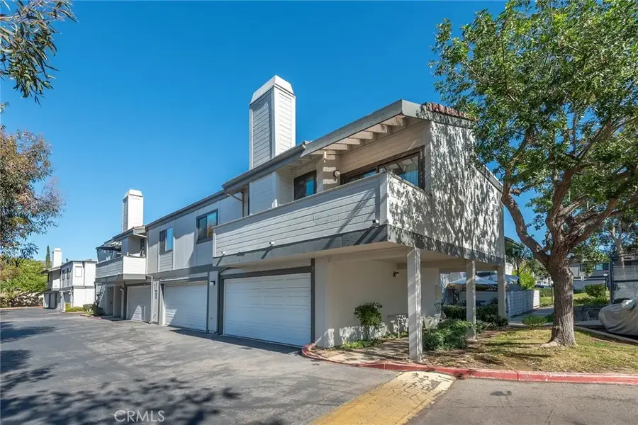 6458 Twin Circle Lane 3, Simi Valley, CA 93063 - Image #2