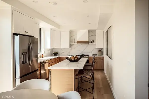 5441 Blackwelder, Los Angeles, CA 90016