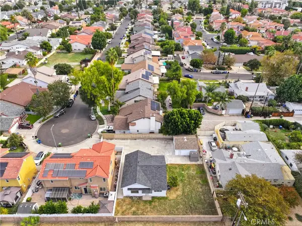 20464 Elkwood, Winnetka, CA 91306