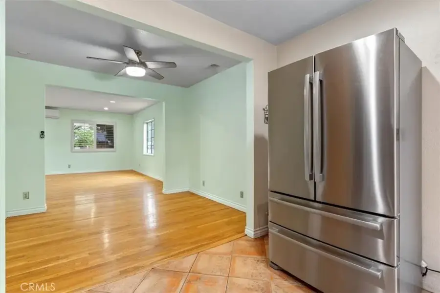 5847 Texhoma Ave, Encino, CA 91316 - Image #2