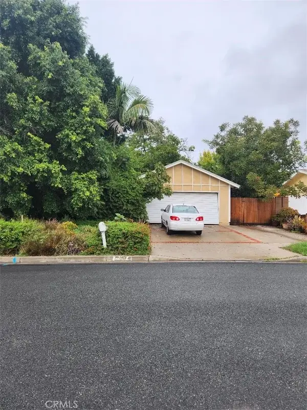 3297 Elmore, Simi Valley, CA 93063