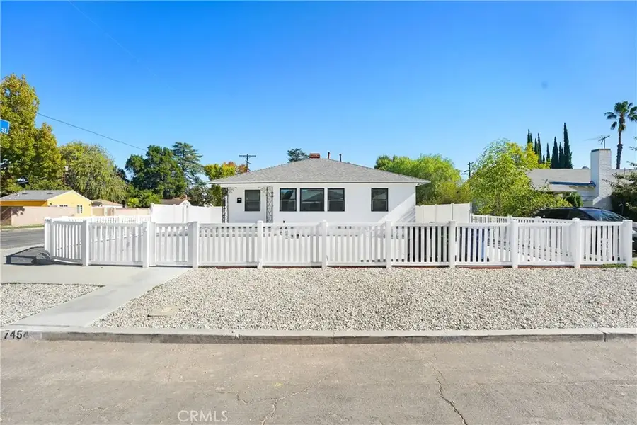 7454 Gaviota Avenue, Van Nuys, CA 91406 - Image #3