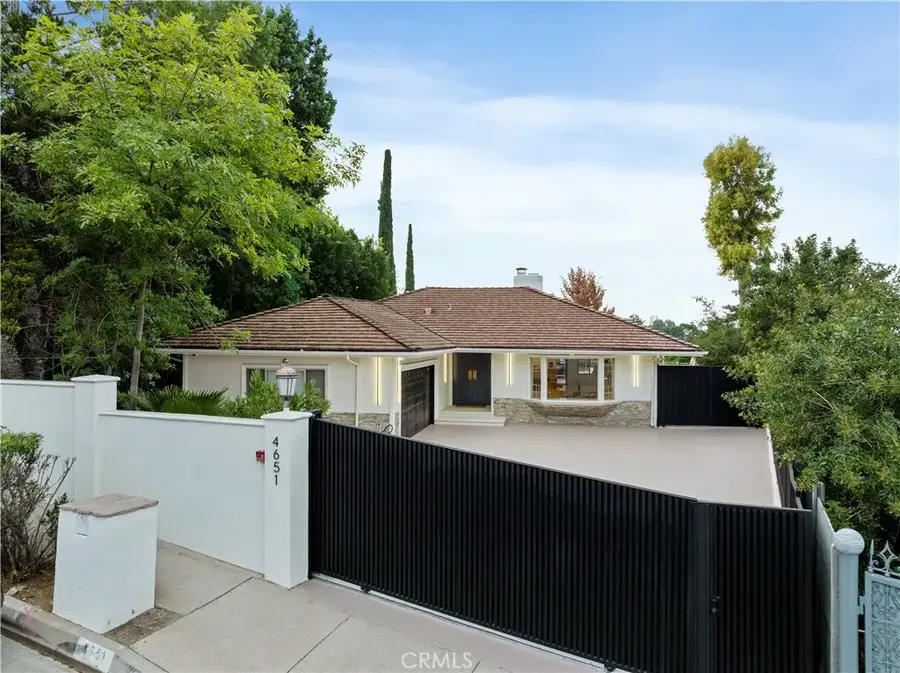 4651 Ellenita Ave., Tarzana, CA 91356 - Image #2
