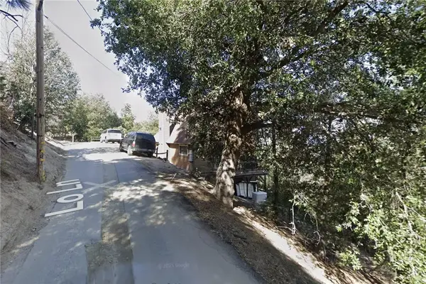 23657 Lo Ln, Twin Peaks, CA 92391