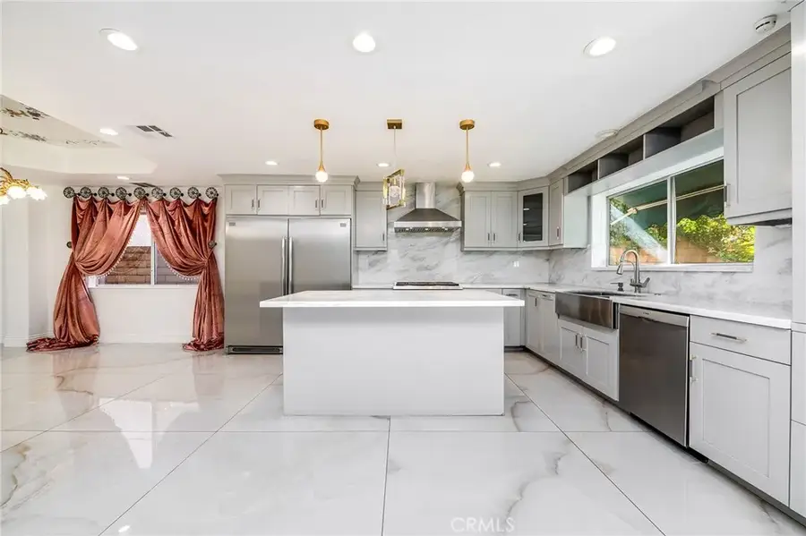 19314 Yolie, Tarzana, CA 91356 - #2