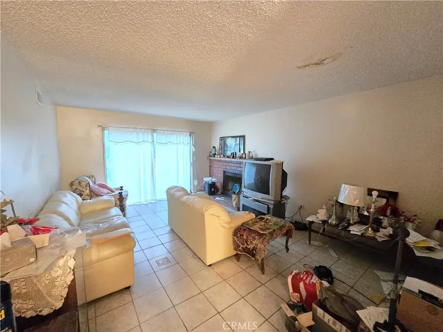 12948 Phillippi, Sylmar, CA 91342 - Image #2