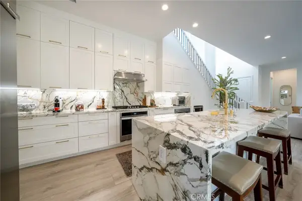 20811 W Bur Oak, Porter Ranch, CA 91326