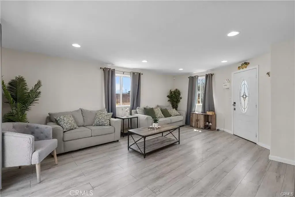 48240 90th Street West, Lancaster, CA 93536 - Image #1