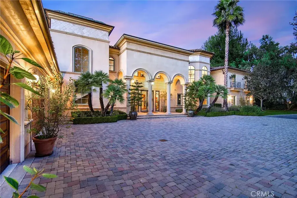 18933 La Montana Place, Tarzana, CA 91356 - Image #1