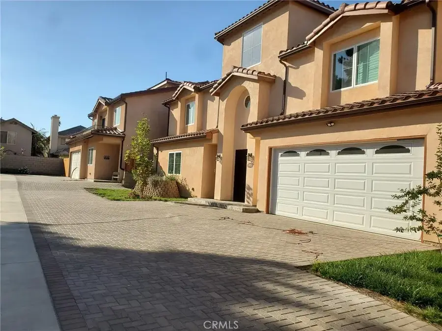 20819 W Seasons Lane, Winnetka, CA 91306 - Image #2