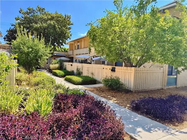 8060 Canby Avenue #2, Reseda, CA 91335