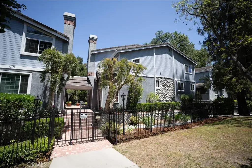 23169 Mulholland Drive #3, Woodland Hills, CA 91364 - Image #1