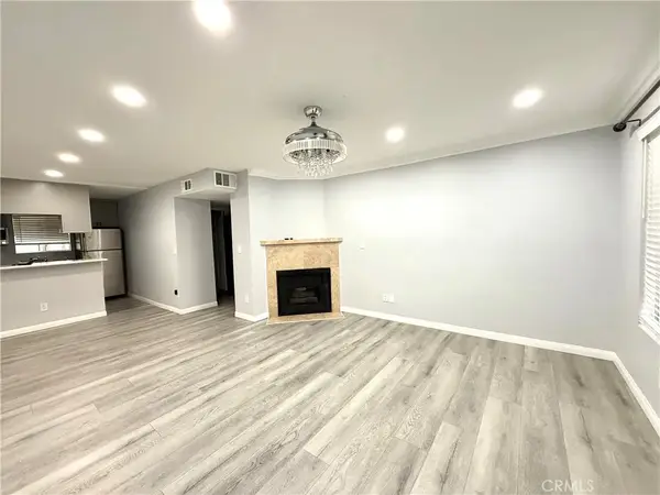 7035 Woodley #116, Van Nuys, CA 91406