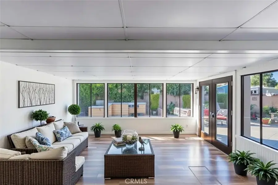 6563 Bianca, Lake Balboa, CA 91406 - Image #3