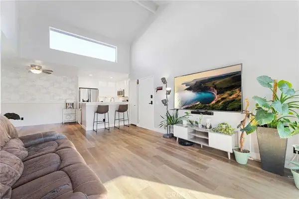 18754 Mandan #1302, Canyon Country, CA 91351