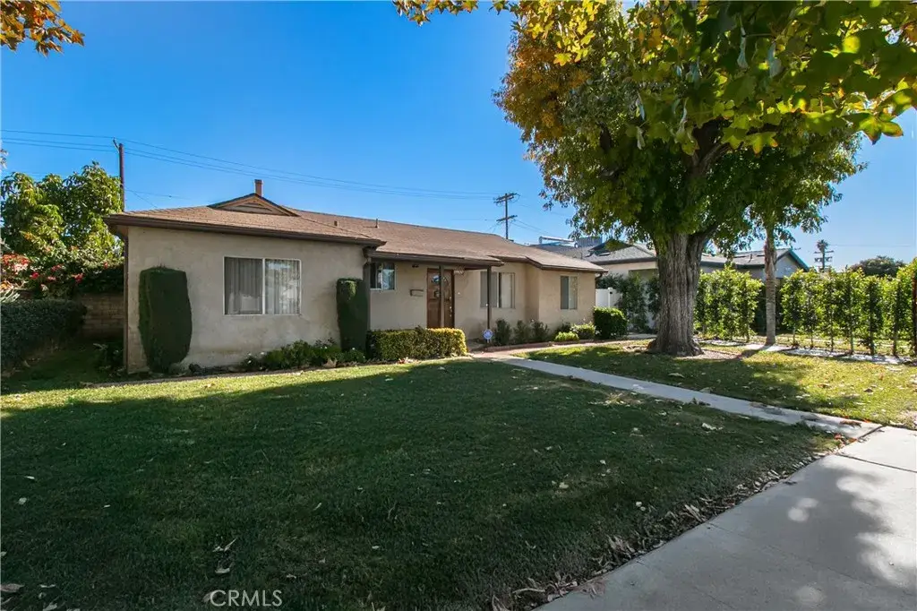 6900 Aura Avenue, Reseda, CA 91335 - Image #1