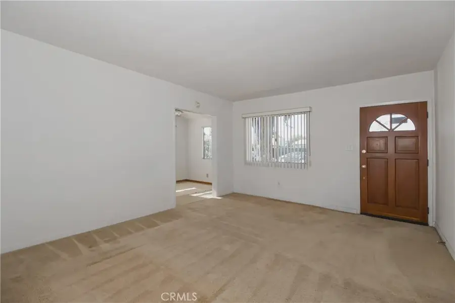 6900 Aura Avenue, Reseda, CA 91335 - Image #3