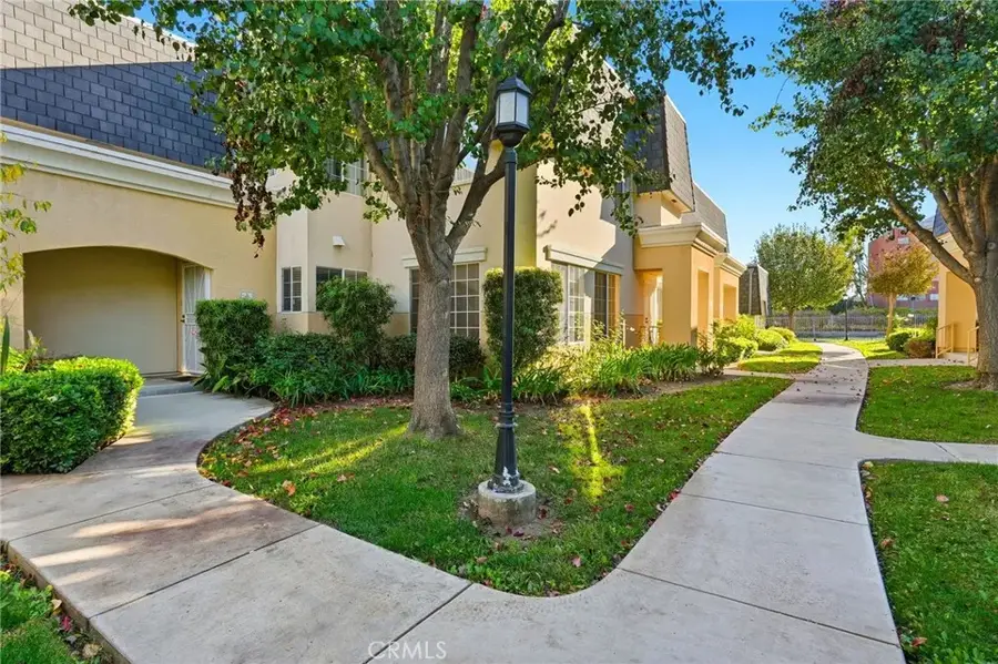 19208 Hamlin Street #5, Reseda, CA 91335 - Image #2