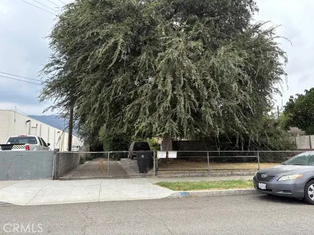 452 N Lomita, Burbank, CA 91506 - Image #2