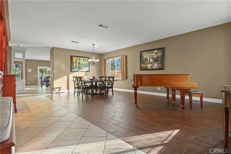 29724 Castlebury, Castaic, CA 91384 - Image #3