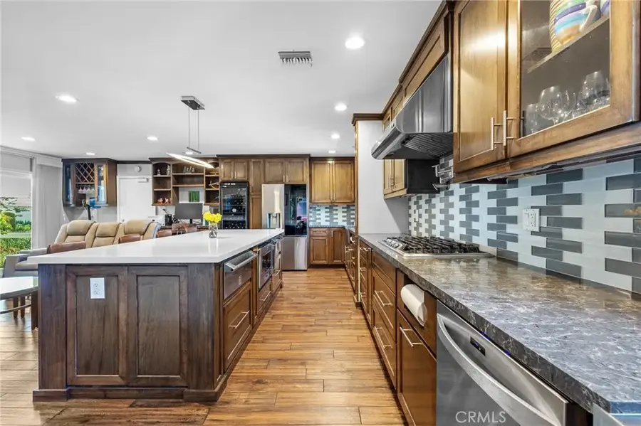 8674 Vine Valley, Sun Valley, CA 91352 - Image #3