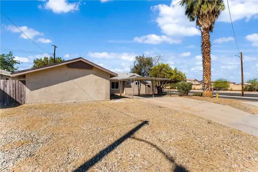 45581 6th Street East, Lancaster, CA 93535 - Image #3