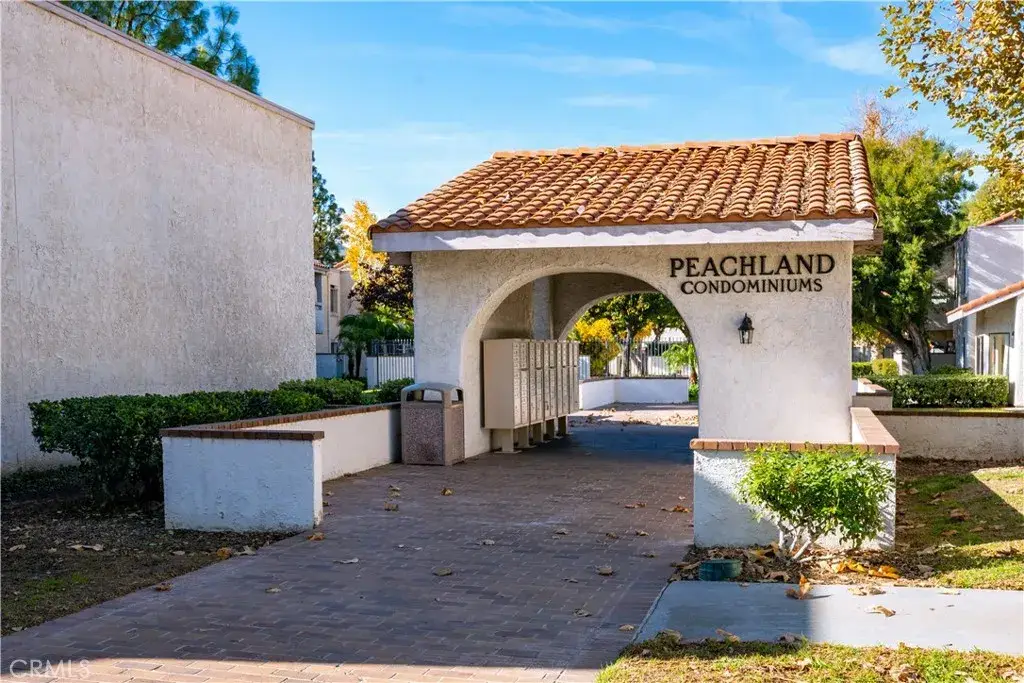 25003 Peachland #211, Newhall, CA 91321 - Image #1