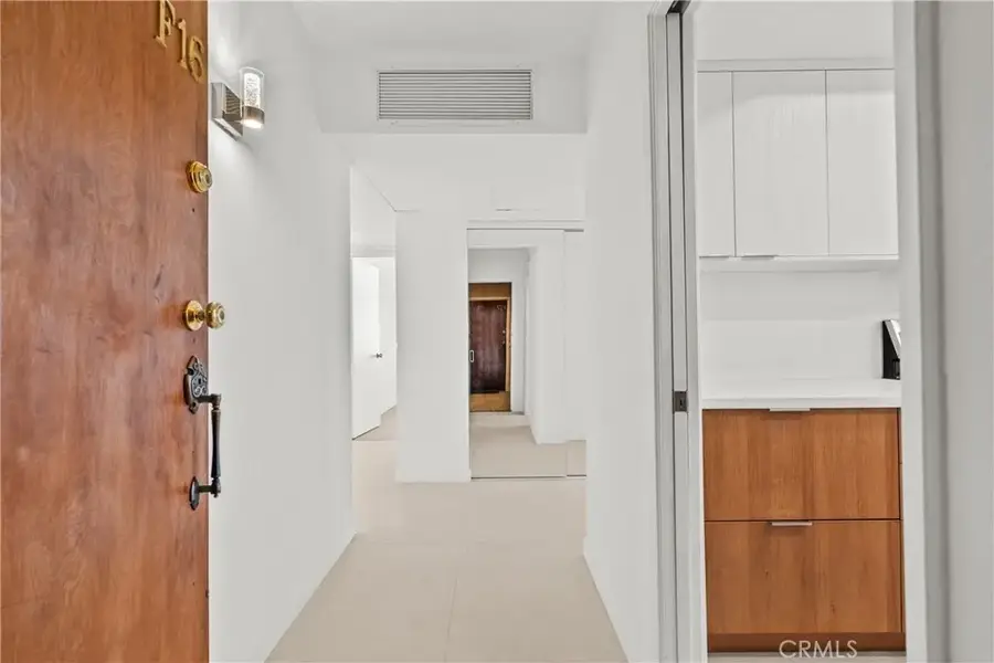 2385 Roscomare #F16, Los Angeles, CA 90077 - Image #2