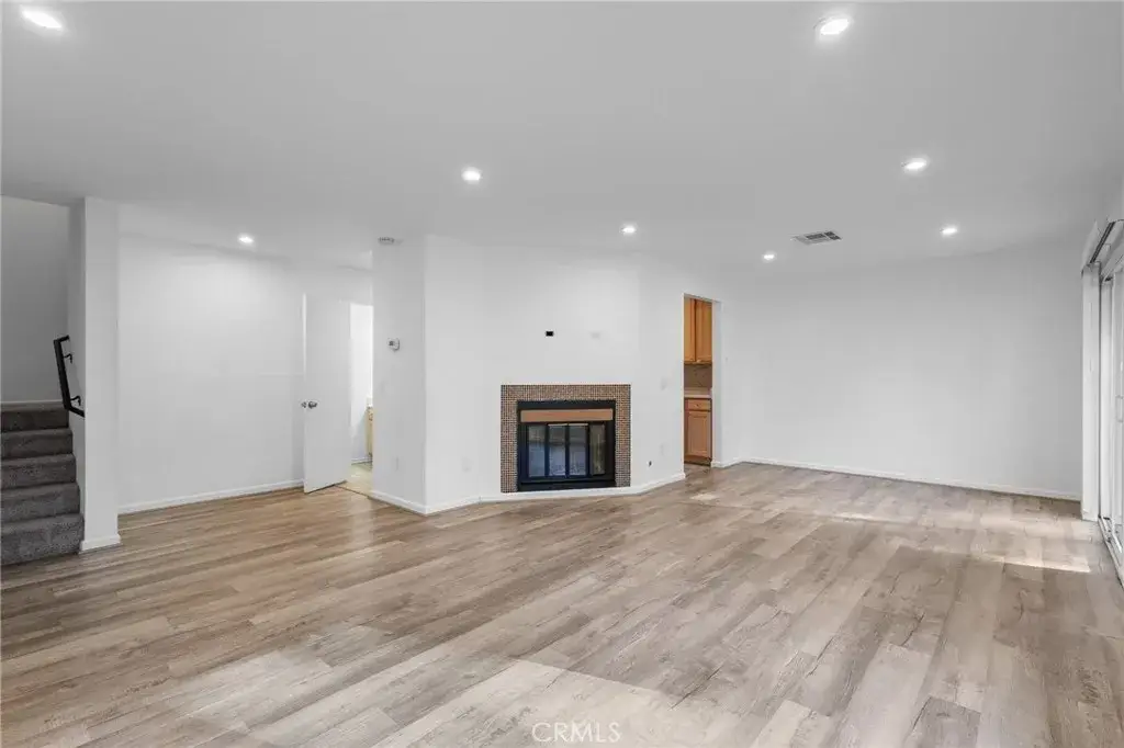 31315 The Old Road #D, Castaic, CA 91384 - Image #1