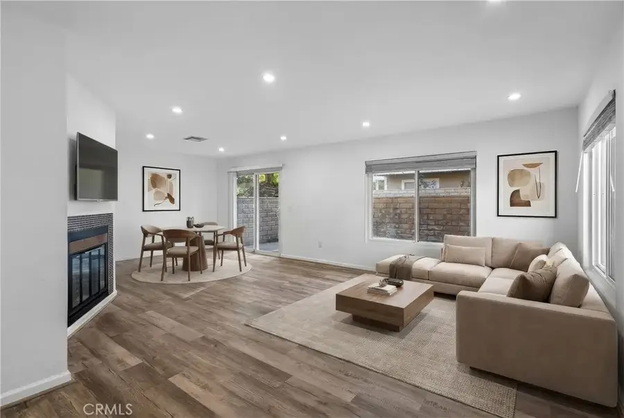 31315 The Old Road #D, Castaic, CA 91384 - Image #3