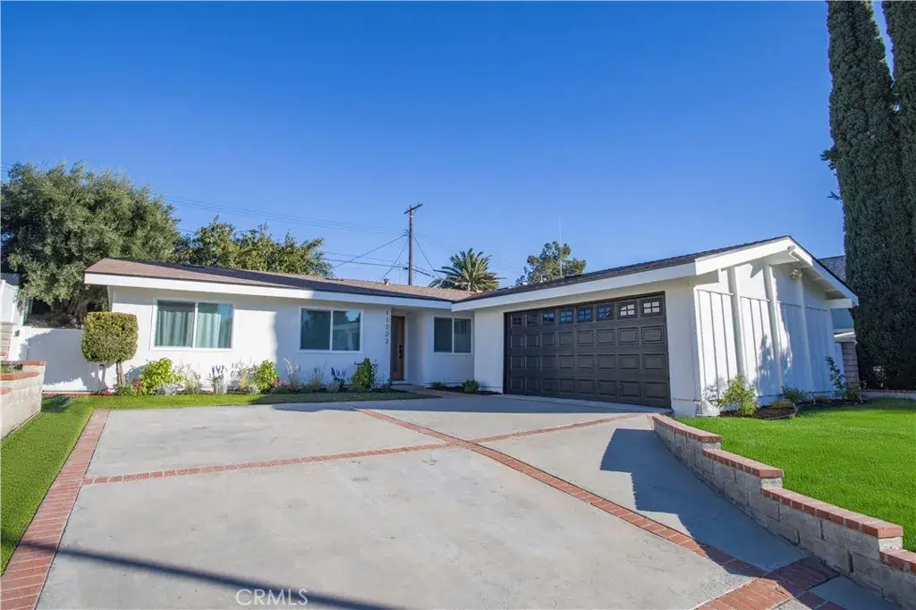 11722 Hayvenhurst, Granada Hills, CA 91344 - Image #1