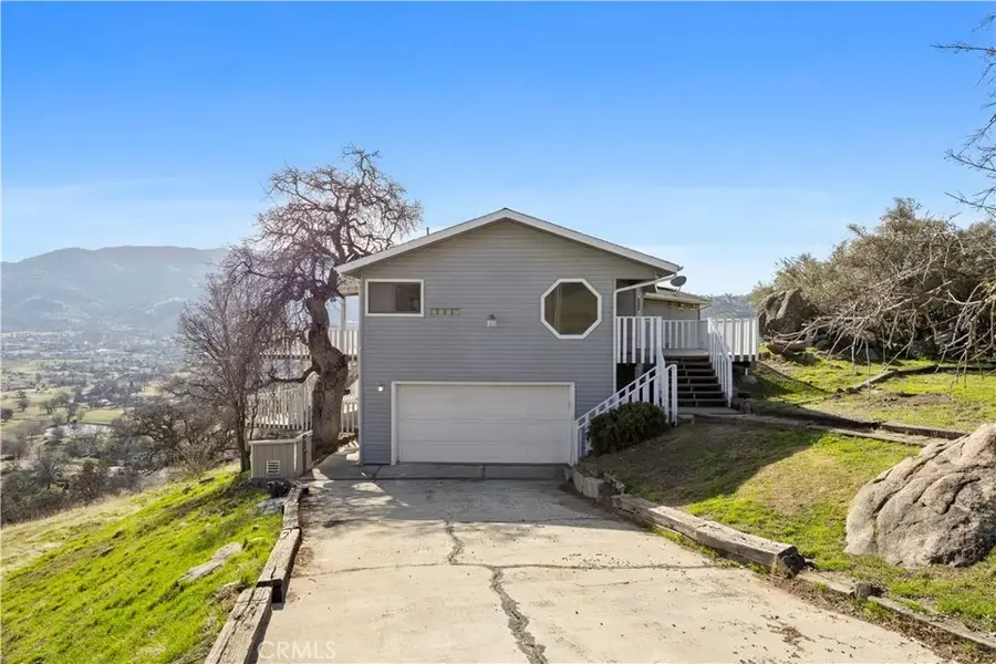 29300 Elkhorn Place, Tehachapi, CA 93561 - #2