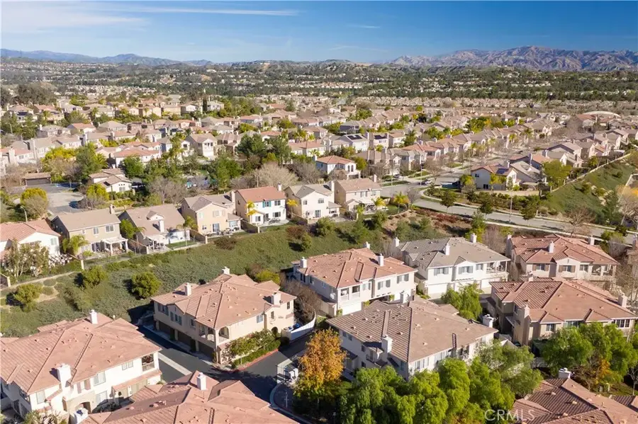 24332 Lorenzo, Valencia, CA 91355 - Image #2