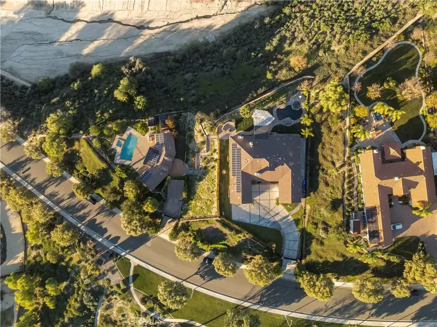 23097 Lowridge Place, Saugus, CA 91390 - Image #2