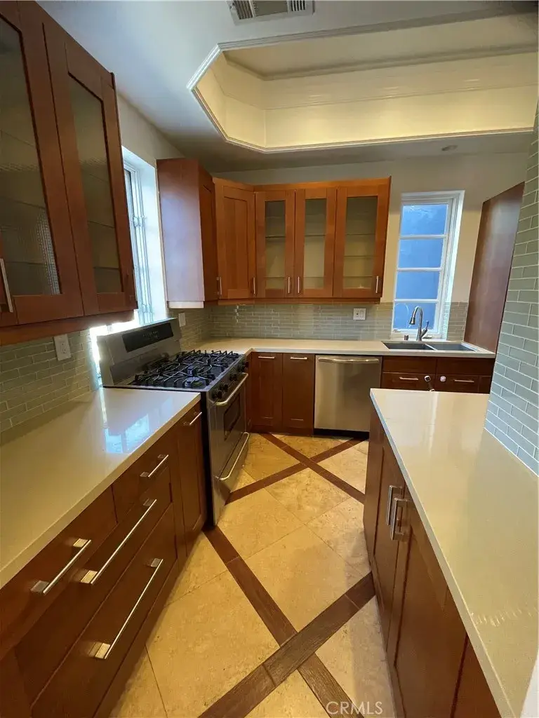 8655 Hillside, Los Angeles, CA 90069 - Image #3