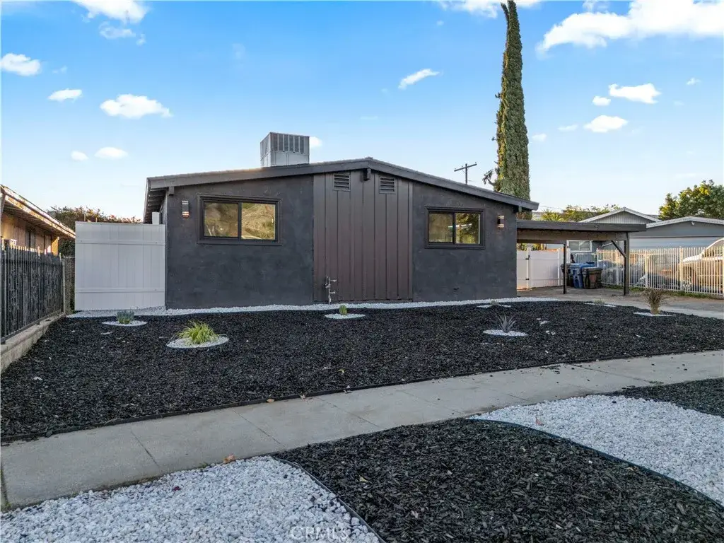 13121 Norris Avenue, Sylmar, CA 91342 - Image #1