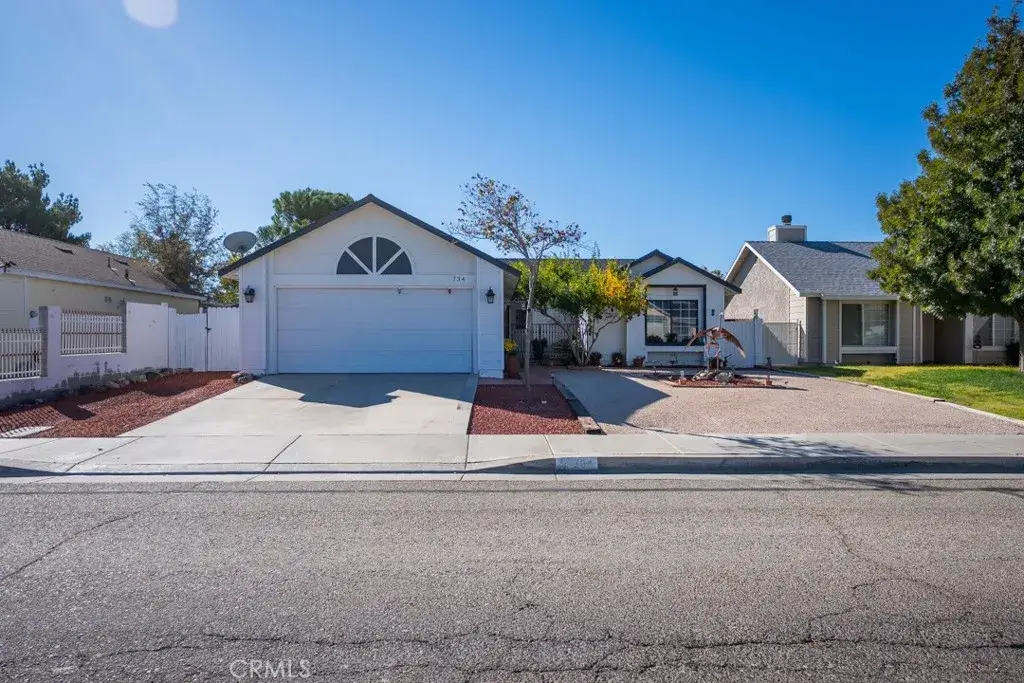 734 W Avenue H2, Lancaster, CA 93534 - Image #1